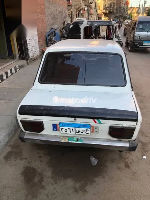 فيات 128 1989 أبيض مستعملة للبيع - 2