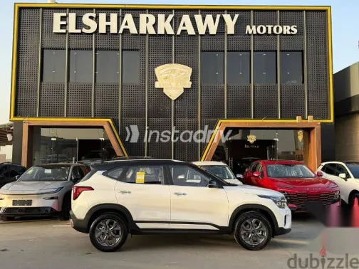 Kia Seltos 2025 White New for Sale - 3