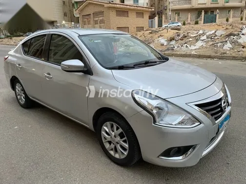 Nissan Sunny 2019 Silver Used for Sale - 5