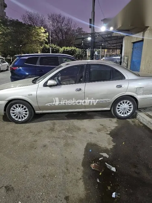 نيسان صنى 2010 بيج مستعملة للبيع - 3