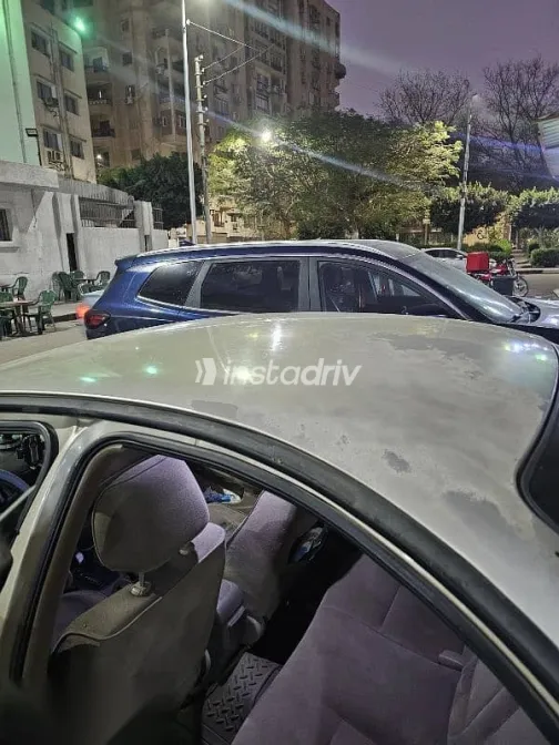 نيسان صنى 2010 بيج مستعملة للبيع - 6