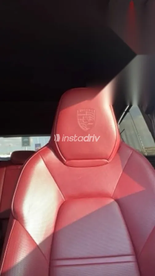 بورش كايين 2022 أسود مستعملة للبيع - 4