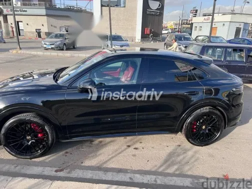 بورش كايين 2022 أسود مستعملة للبيع - 5