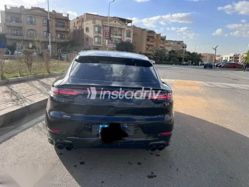 بورش كايين 2022 أسود مستعملة للبيع - 6