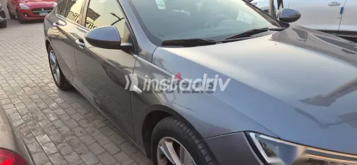 اوبل أنسيجنيا 2018 رمادي مستعملة للبيع - 4