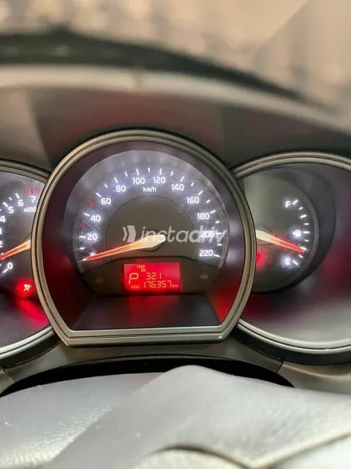 كيا ريو 2012 بني مستعملة للبيع - 5