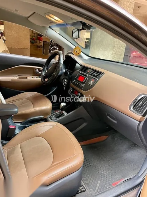 كيا ريو 2012 بني مستعملة للبيع - 7