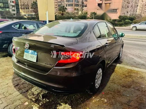 فيات تيبو 2020 بني مستعملة للبيع - 4