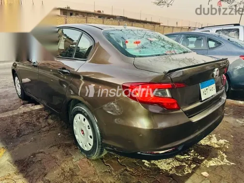 فيات تيبو 2020 بني مستعملة للبيع - 5