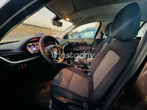 فيات تيبو 2020 بني مستعملة للبيع - 7