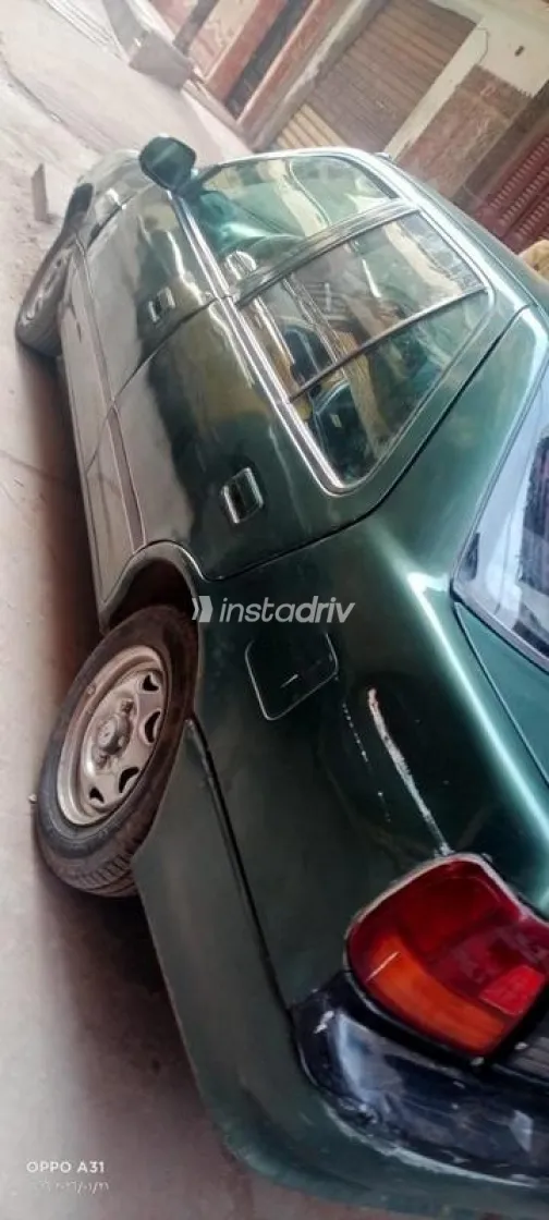 سوزوكى سويفت 1993 أخضر مستعملة للبيع - 2