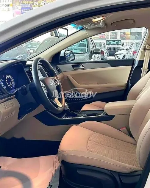 Hyundai Sonata 2019 White Used for Sale - 5