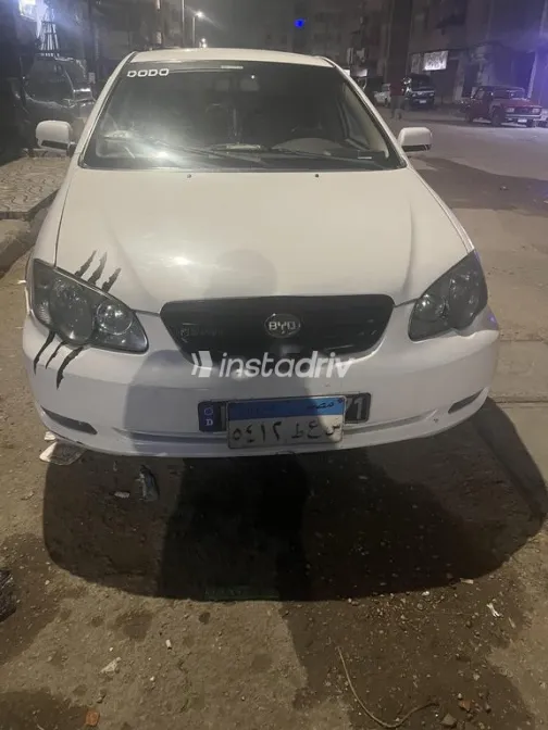 بى واى دى‬ F3 2011 أبيض مستعملة للبيع - 1