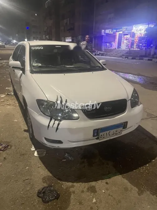 بى واى دى‬ F3 2011 أبيض مستعملة للبيع - 2