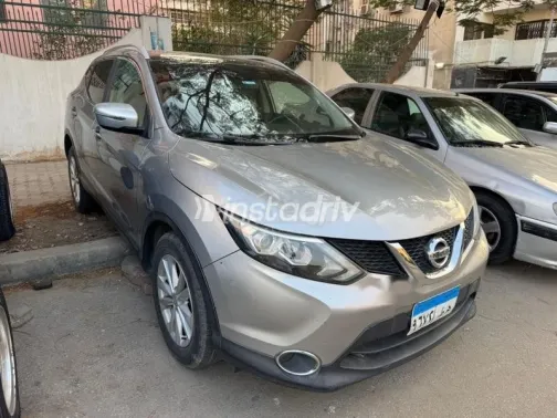 نيسان قشقاي 2018 فضي مستعملة للبيع - 3