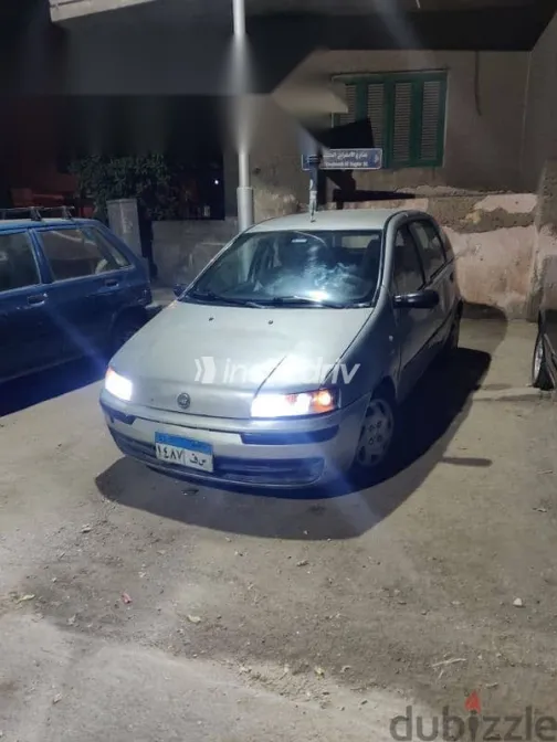 فيات بونتو 2003 فضي مستعملة للبيع - 1