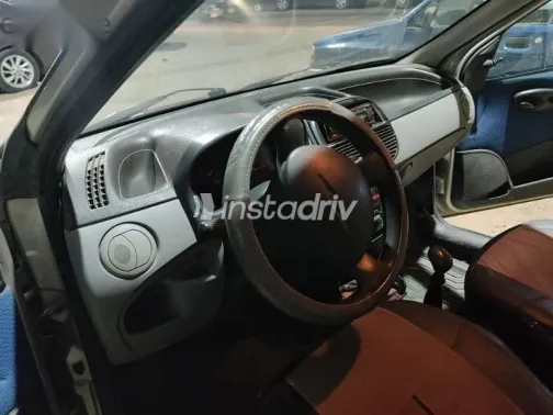 فيات بونتو 2003 فضي مستعملة للبيع - 3