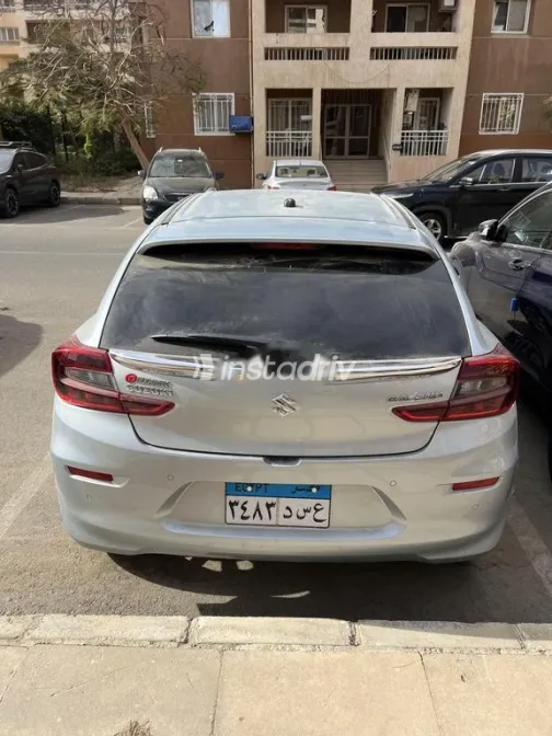 سوزوكى بالينو 2024 فضي مستعملة للبيع - 3