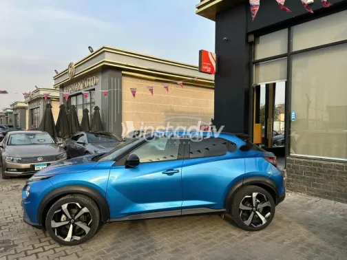 نيسان جوك 2022 أزرق غامق مستعملة للبيع - 3