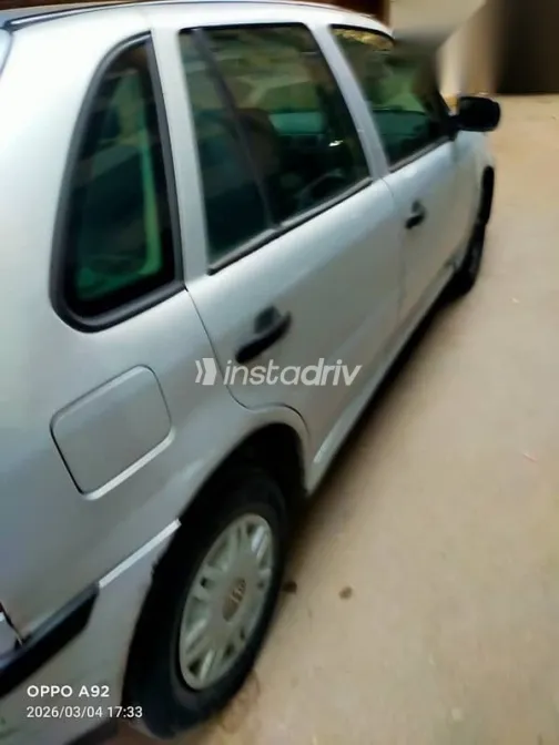 فولكس فاغن بوينتر 2004 فضي مستعملة للبيع - 4