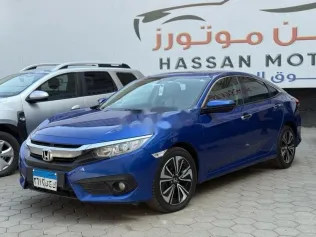 هوندا سيفك 2019 أزرق غامق مستعملة للبيع