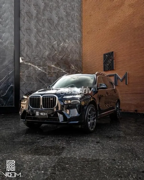 بي ام دبليو X7 2025 أسود مستعملة للبيع - 1