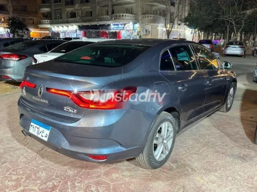 رينو ميجان 2020 رمادي مستعملة للبيع - 3