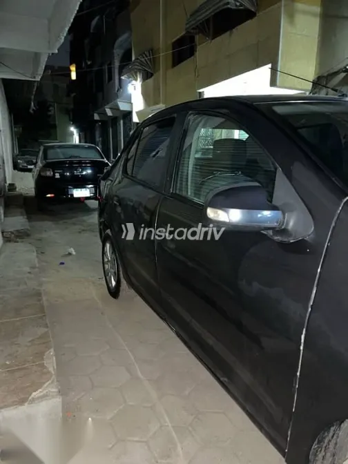 رينو لوجان 2017 أسود مستعملة للبيع - 6