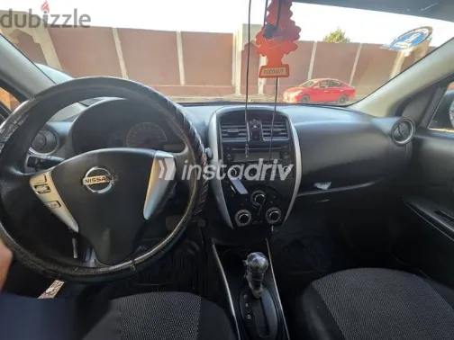 نيسان صنى 2020 رمادي مستعملة للبيع - 7