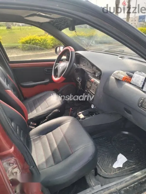 فيات سينا 2001 أحمر مستعملة للبيع - 3