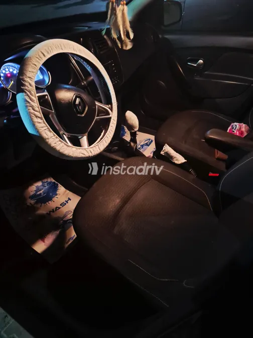 رينو لوجان 2022 أبيض مستعملة للبيع - 2