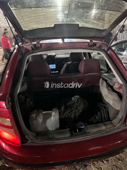 سكودا فابيا 2004 أبيض مستعملة للبيع - 4