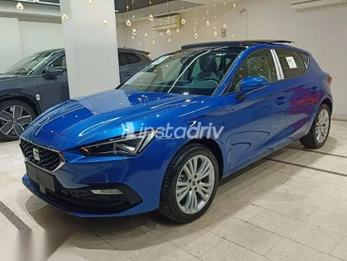 سيات ليون 2026 أزرق غامق جديدة للبيع - 1