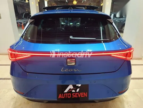 سيات ليون 2026 أزرق غامق جديدة للبيع - 5