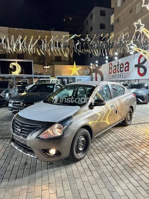 نيسان صنى 2026 ذهبي جديدة للبيع - 2