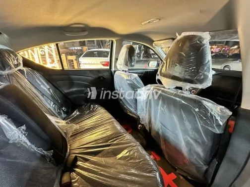 نيسان صنى 2026 ذهبي جديدة للبيع - 6