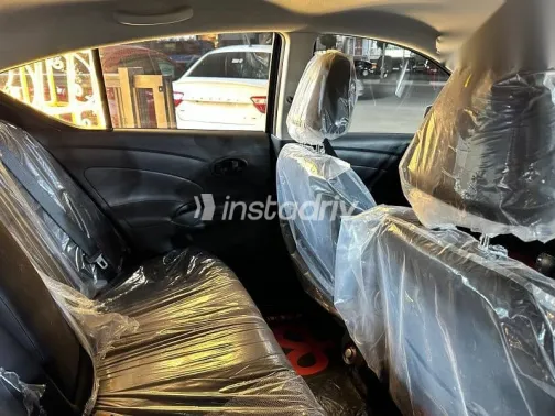 نيسان صنى 2026 ذهبي جديدة للبيع - 7