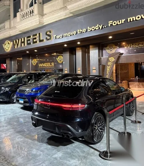 Porsche Macan 2022 Black Used for Sale - 2