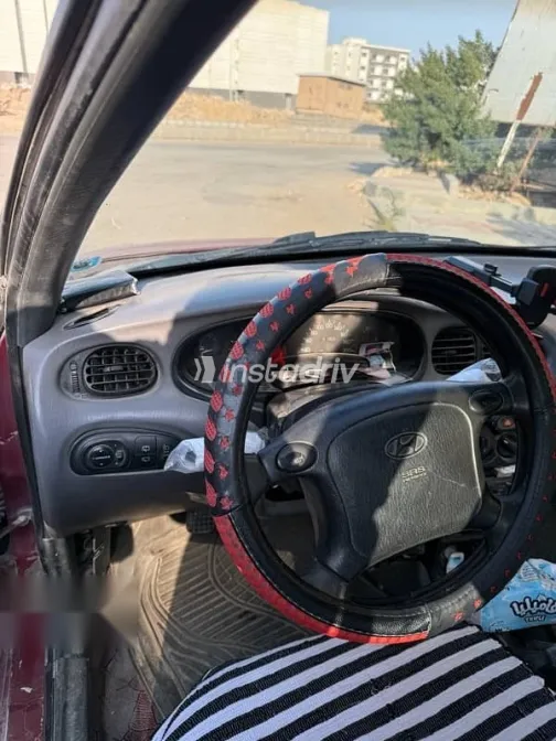 هيونداي إلنترا 1996 نبيتي مستعملة للبيع - 8