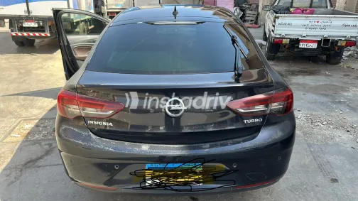 اوبل أنسيجنيا 2018 أبيض مستعملة للبيع - 6