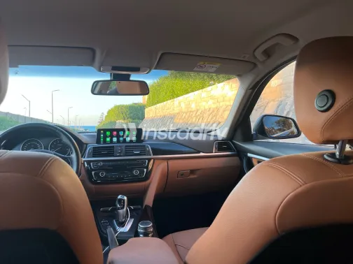 بي ام دبليو 318 2018 أبيض مستعملة للبيع - 3