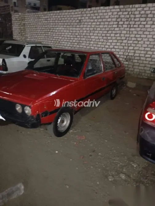 فيات بولونيز 1989 أحمر مستعملة للبيع - 2