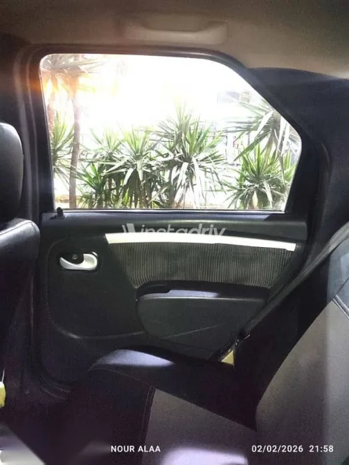 Renault Logan 2010 Black Used for Sale - 7