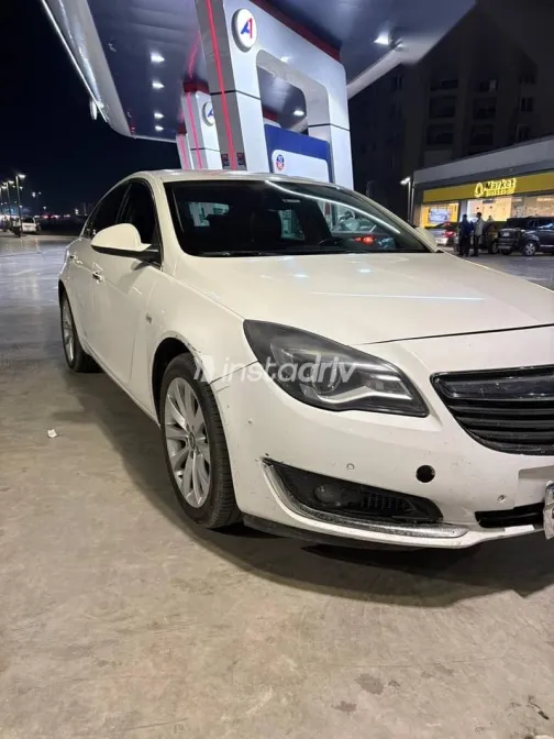 Opel Insignia 2016 White Used for Sale - 2