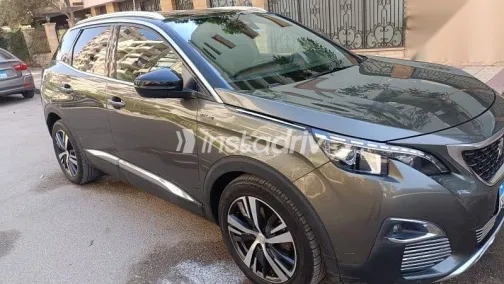 بيجو 3008 2019 رمادي مستعملة للبيع - 1