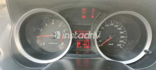 ميتسوبيشي لانسر 2014 أبيض مستعملة للبيع - 2