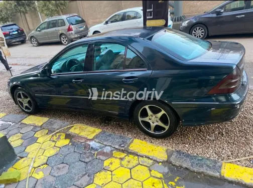 Mercedes C 200 2003 White Used for Sale - 1