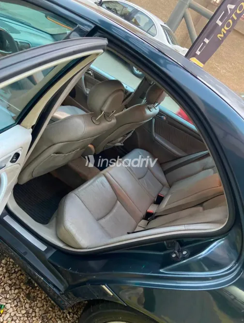 Mercedes C 200 2003 White Used for Sale - 2