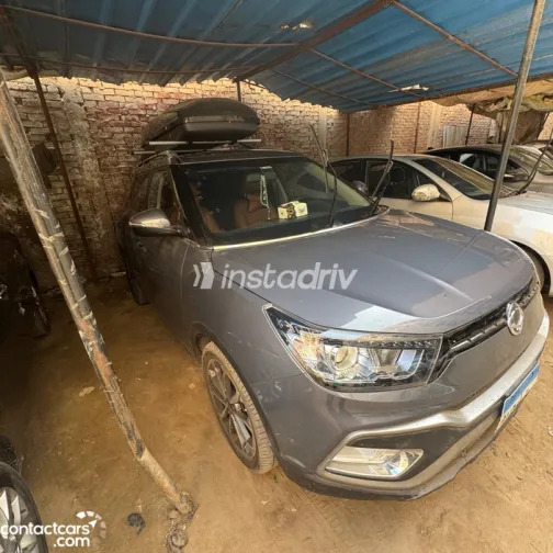 Ssang Yong Tivoli 2019 White Used for Sale - 7