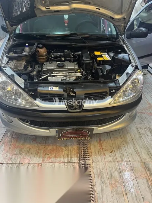 بيجو 206 2008 رمادي مستعملة للبيع - 5